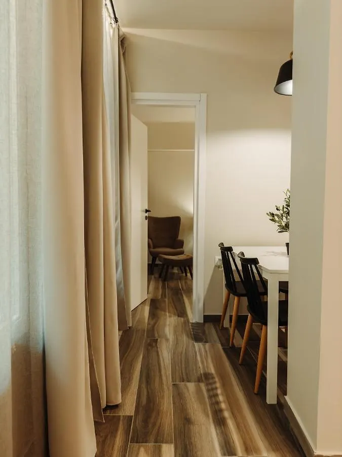 Blackhaus Family And Friends Deluxe Apartment 塞萨洛尼基 0*,
